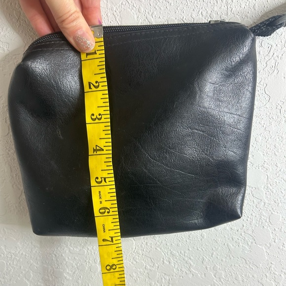 Vintage Cadillac Logo, Black Leather, Zipper, Belt Clip, Bag, Pouch, lined faux - Picture 3 of 11